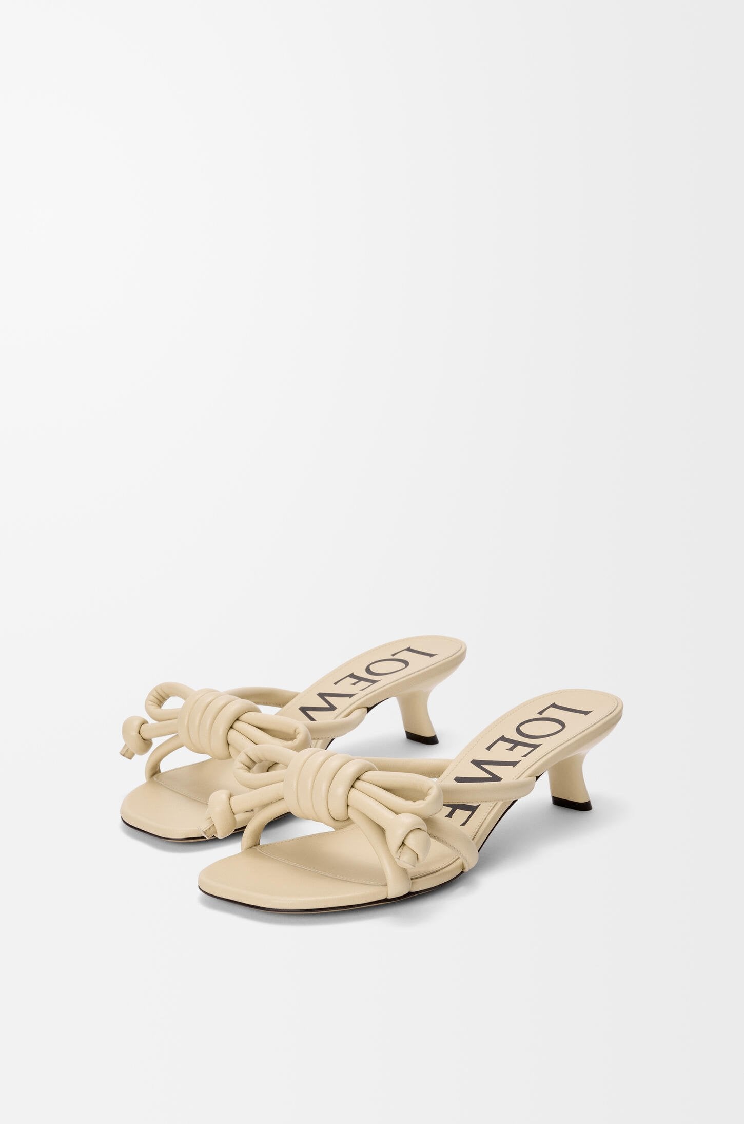 Sandales Flamenco Knot cuir agneau beige vue de face OnlyHeels